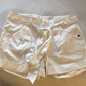 😘☝🏻💲🔥Oakley shorts size 6